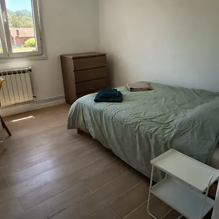 Two-bedroom In דירה Aldán